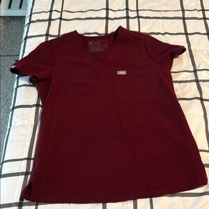Figs Red Short Sleeve Tee Classic Crew Neck